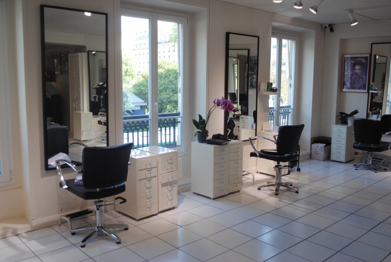 coiffure-LE TIGNET-min_floor-home-office-property-living-room-room-781228-pxhere.com